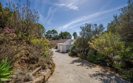 Arriving at your villa. Plenty of parking space.